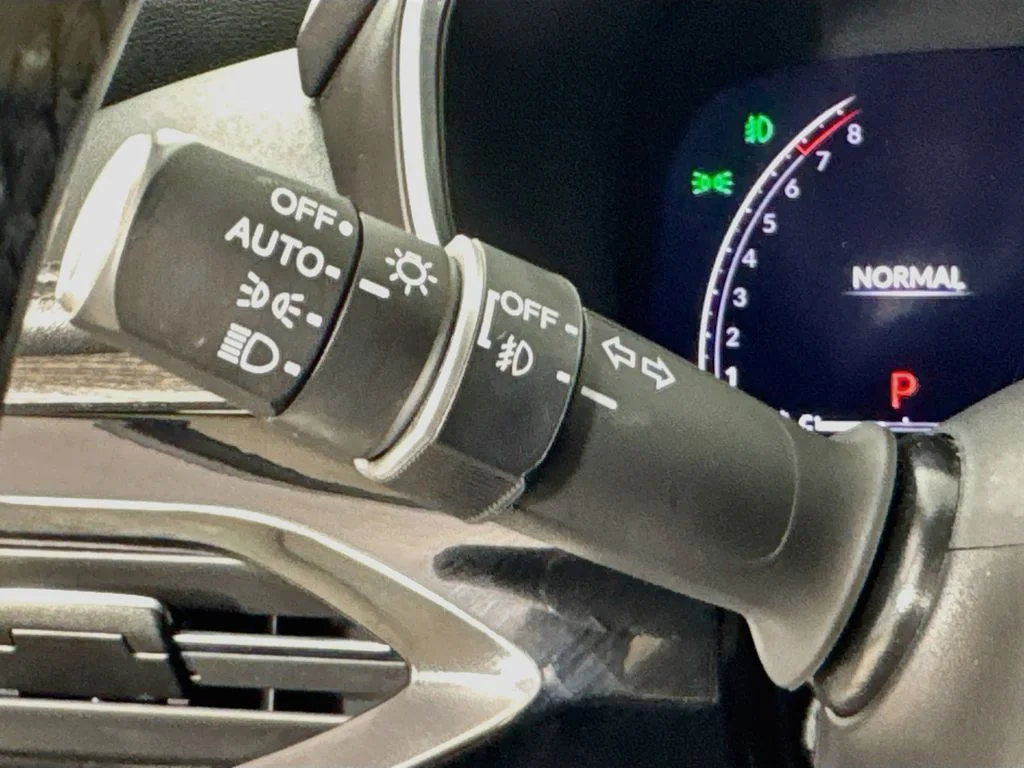 Used 2022 White Acura Advance image 13