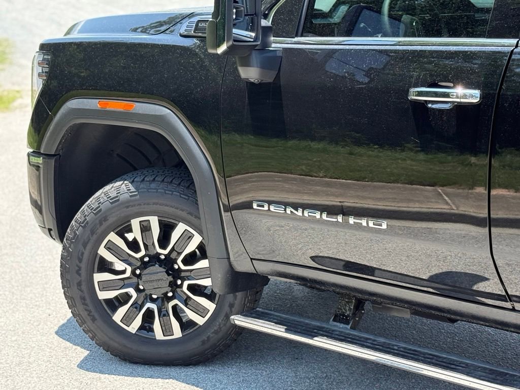 New 2026 Onyx Black GMC Denali Ultimate image 8