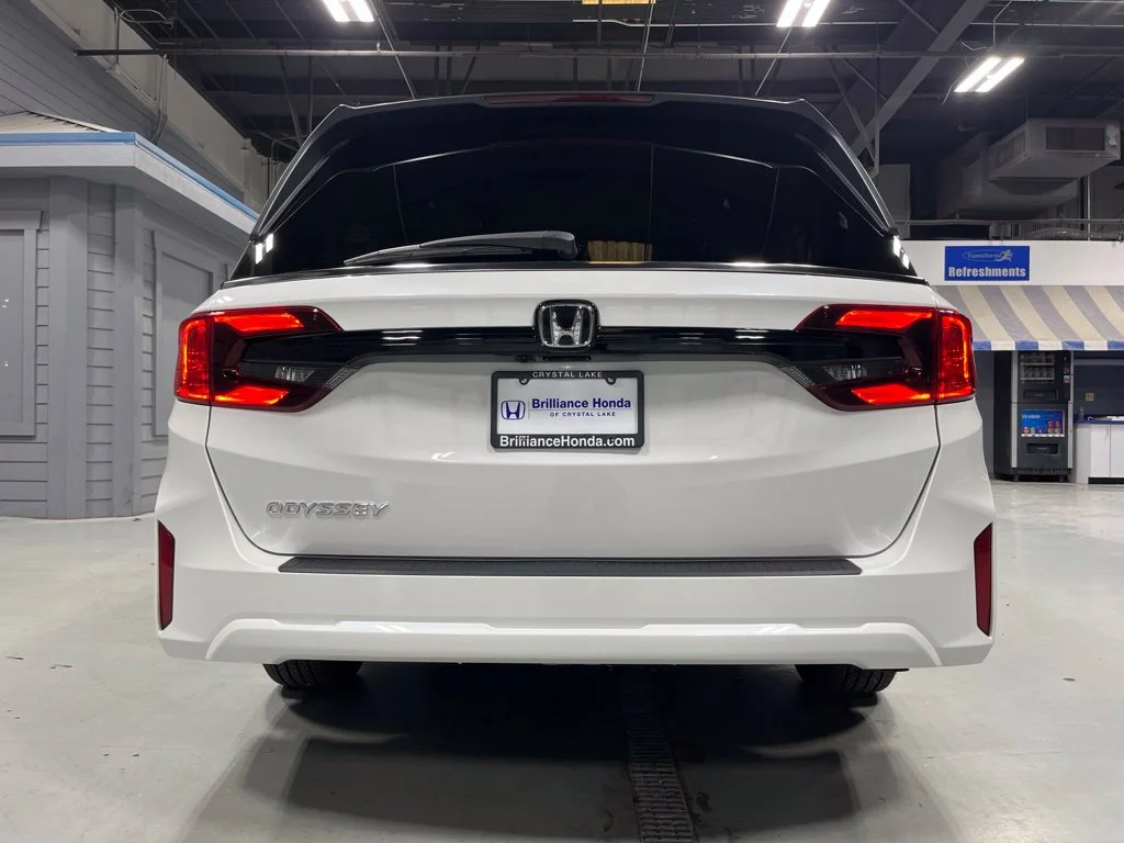 Used 2026 Platinum White Pearl Honda EX-L image 6