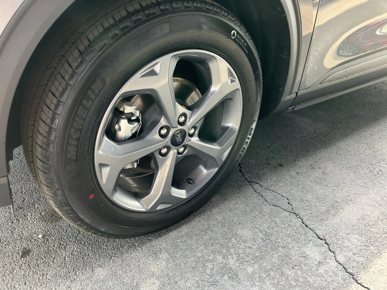 New 2026 Carbonized Gray Metallic Ford ST-Line image 5