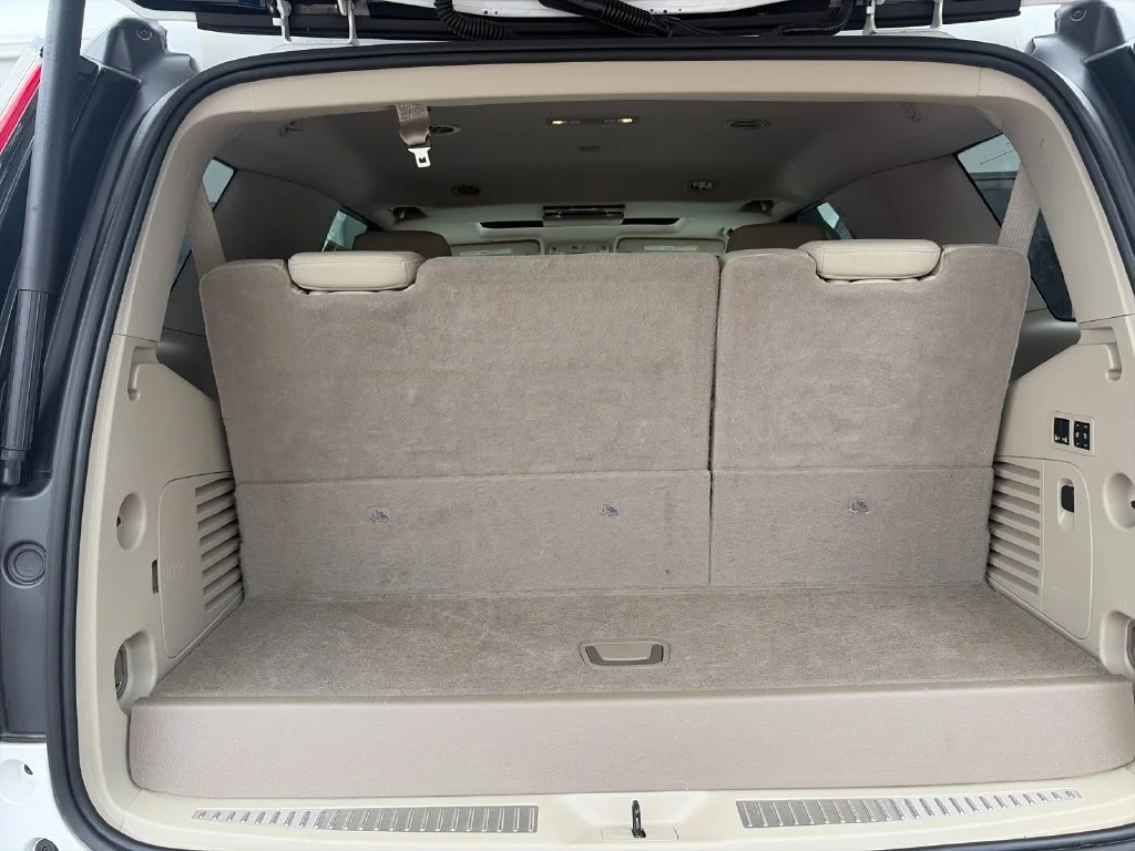 Used 2020 White Cadillac Premium Luxury image 20