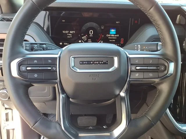 Used 2025 Summit White GMC Denali image 23