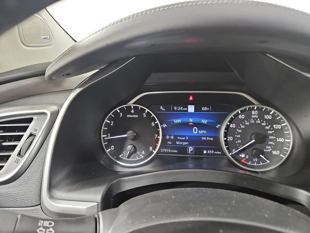 Used 2021 Scarlet Nissan Platinum image 16