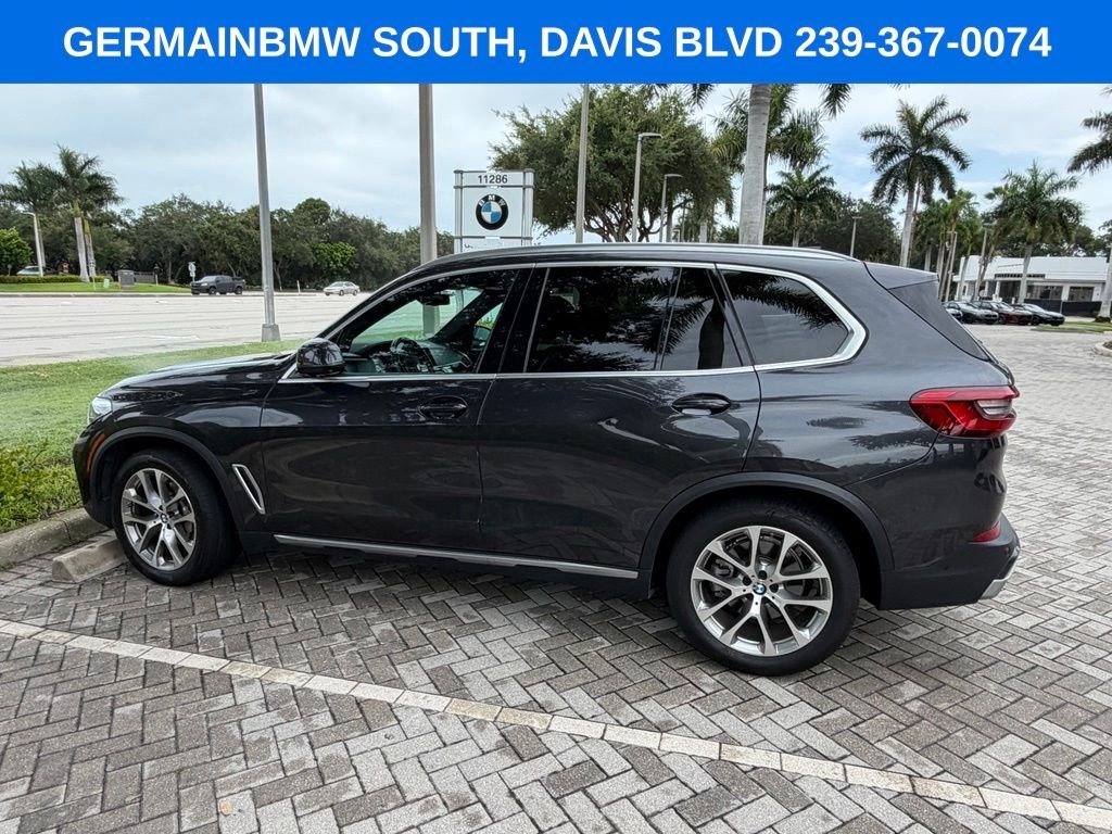 Used 2020 Dark Graphite BMW xDrive40i image 16