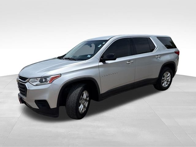 Used 2018 Silver Chevrolet LS image 3