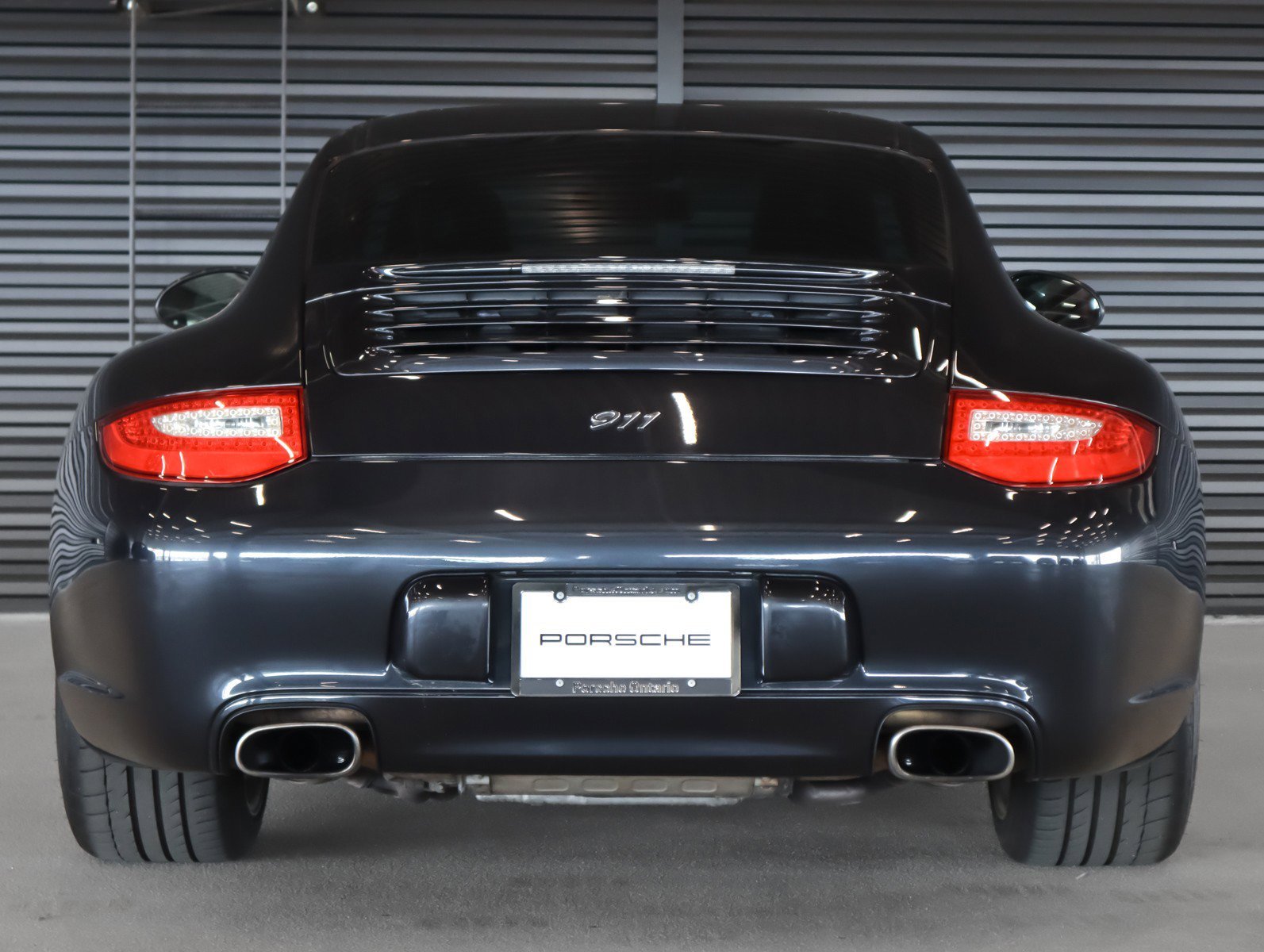 Used 2009 Atlas Grey Metallic Porsche Cpe Carrera w/PDK transmission image 9