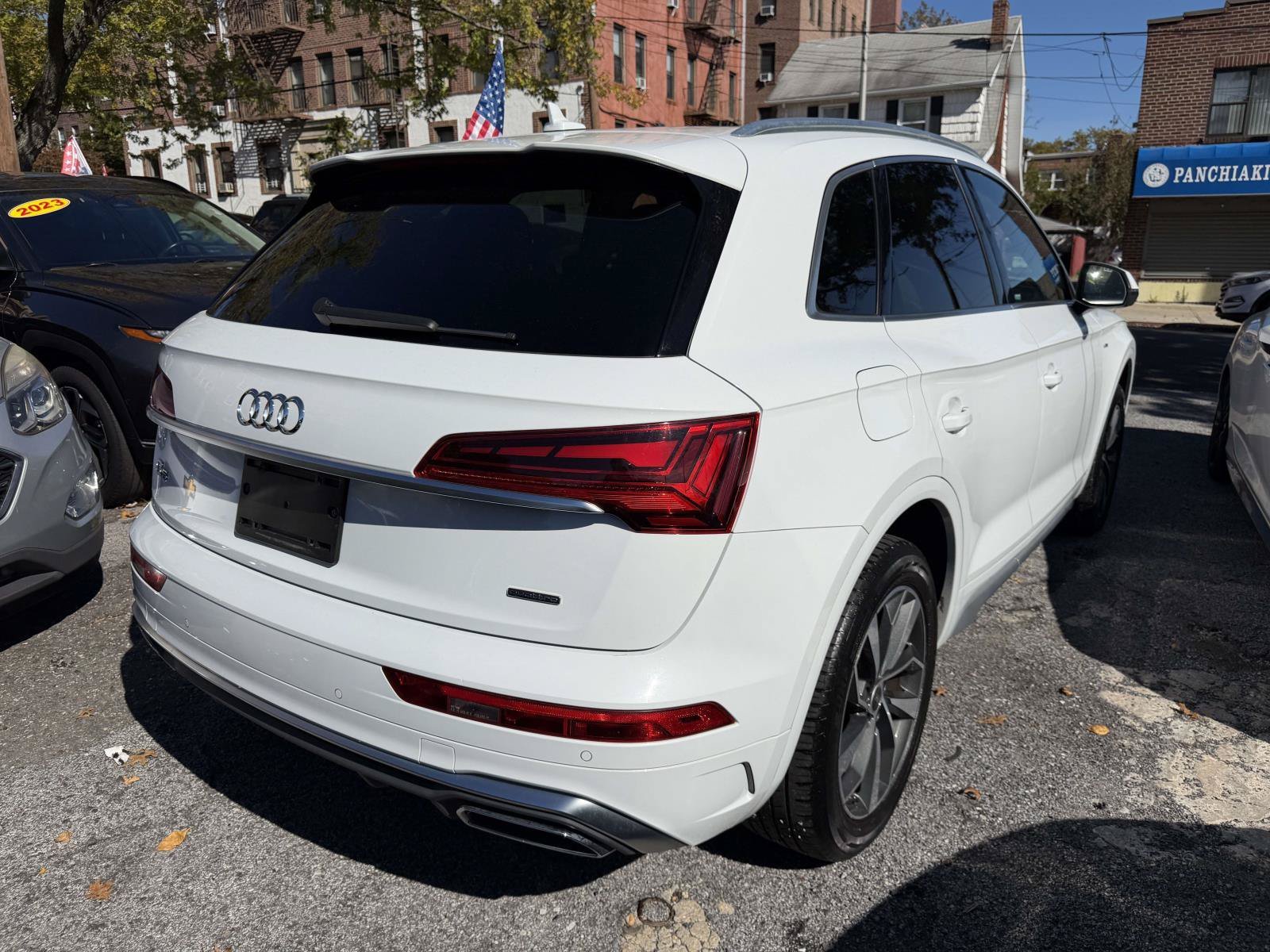 Used 2022 White Audi S line Premium Plus image 6