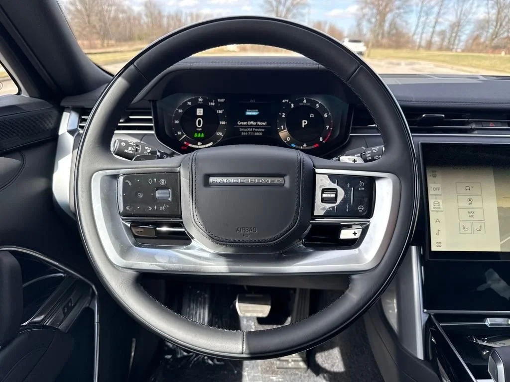 2025 Land Rover Range Rover SE - Photo 18