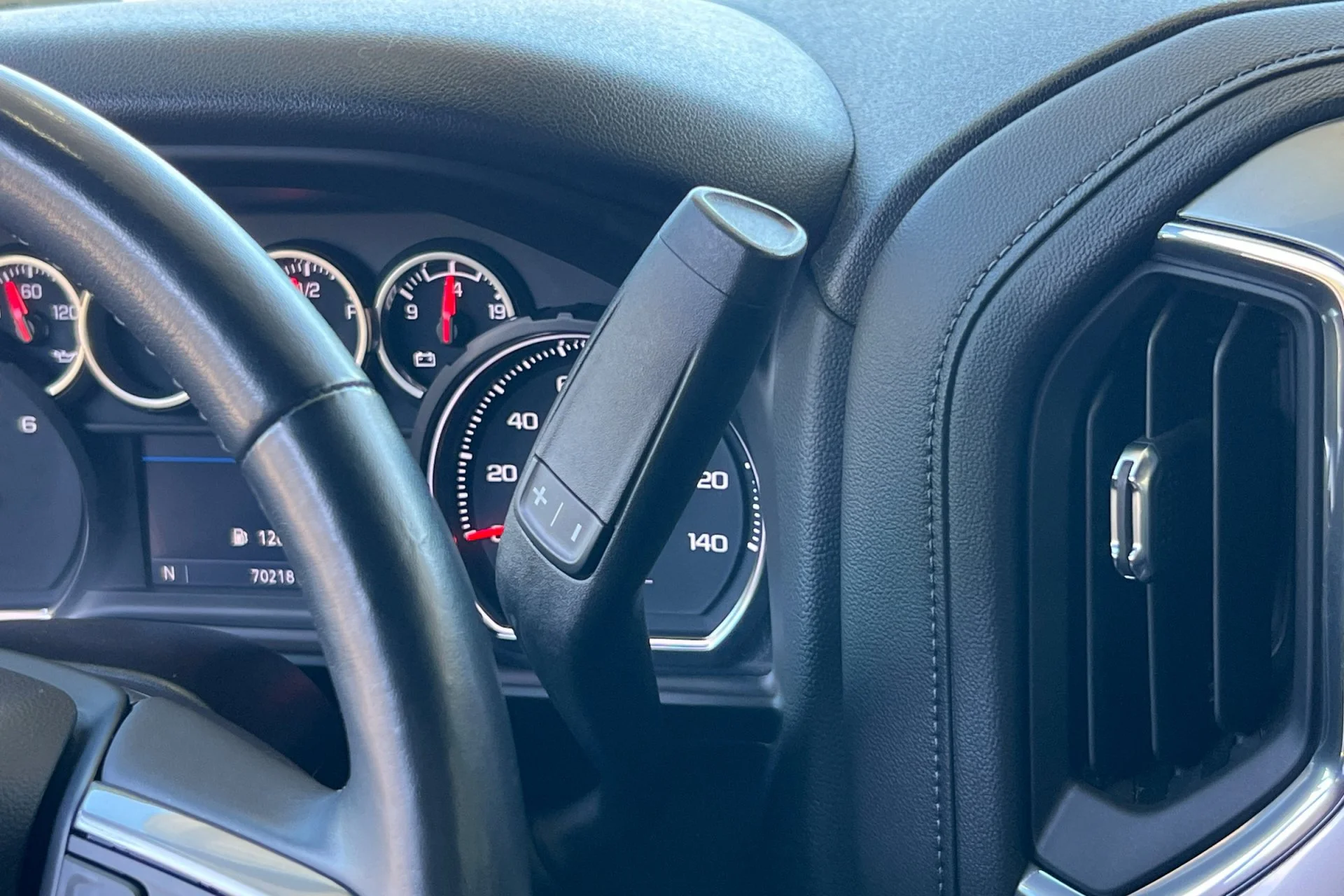 Used 2022 Blue Chevrolet RST image 22