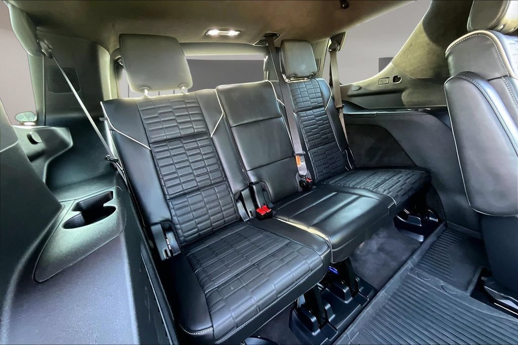 Certified Used 2025 Black Raven Cadillac Sport Platinum image 30