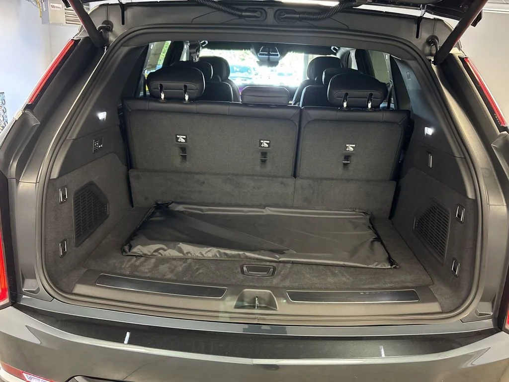2025 Cadillac Escalade IQ Luxury 1 - Photo 16