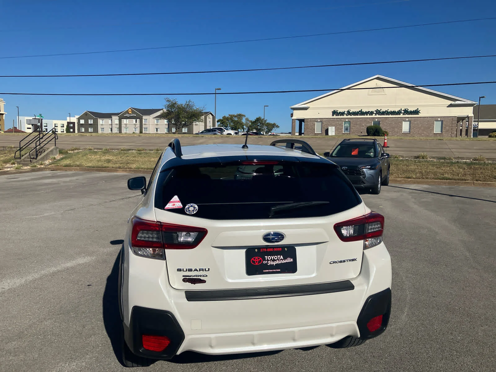 Used 2022 Crystal White Pearl Subaru  image 6