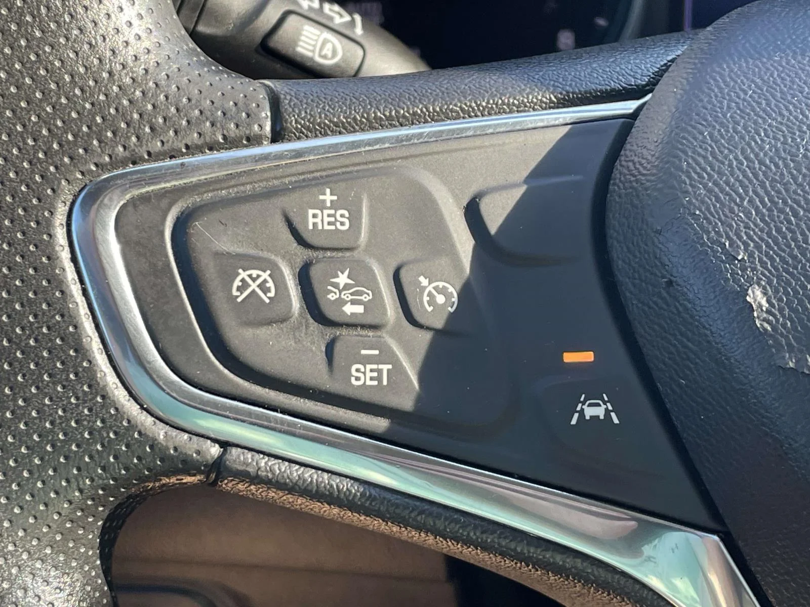 Used 2021 Summit White Chevrolet LT image 27
