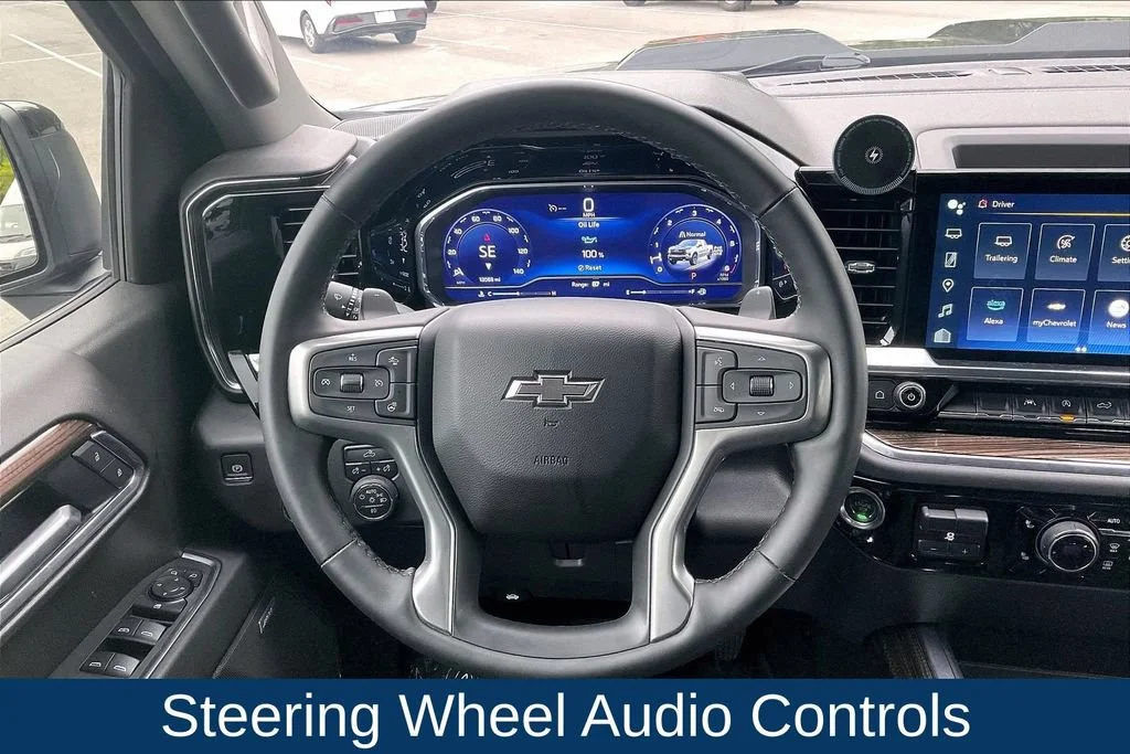 Used 2025 Sterling Gray Metallic Chevrolet LT Trail Boss image 10