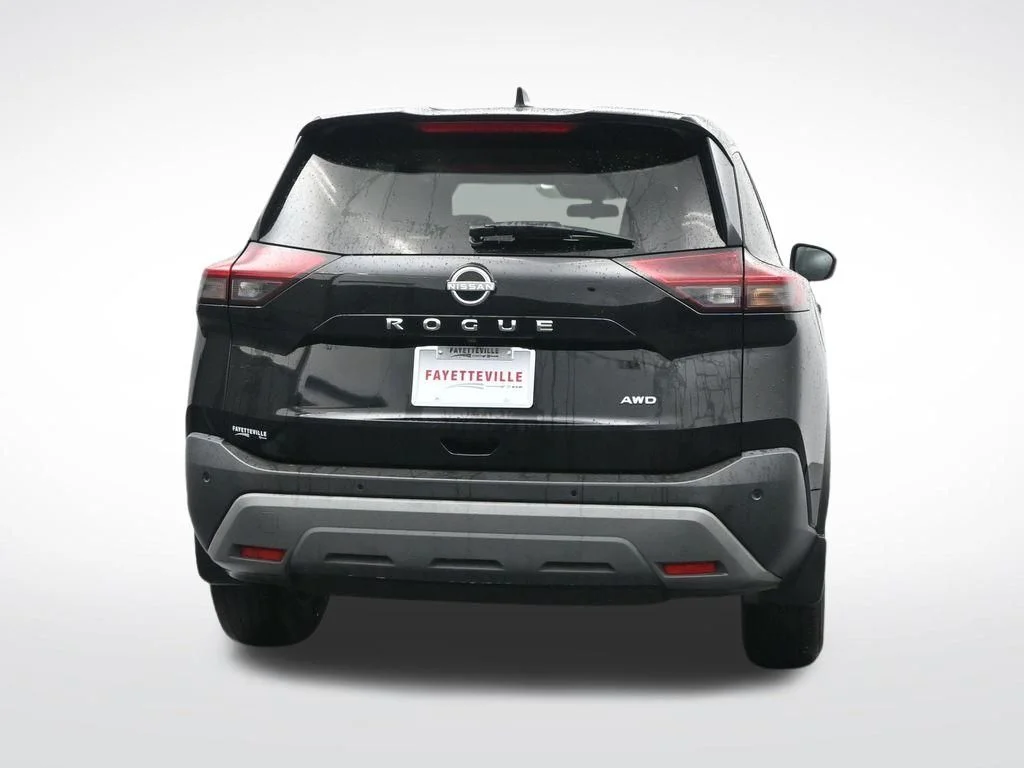 Used 2023 Black Nissan S image 6