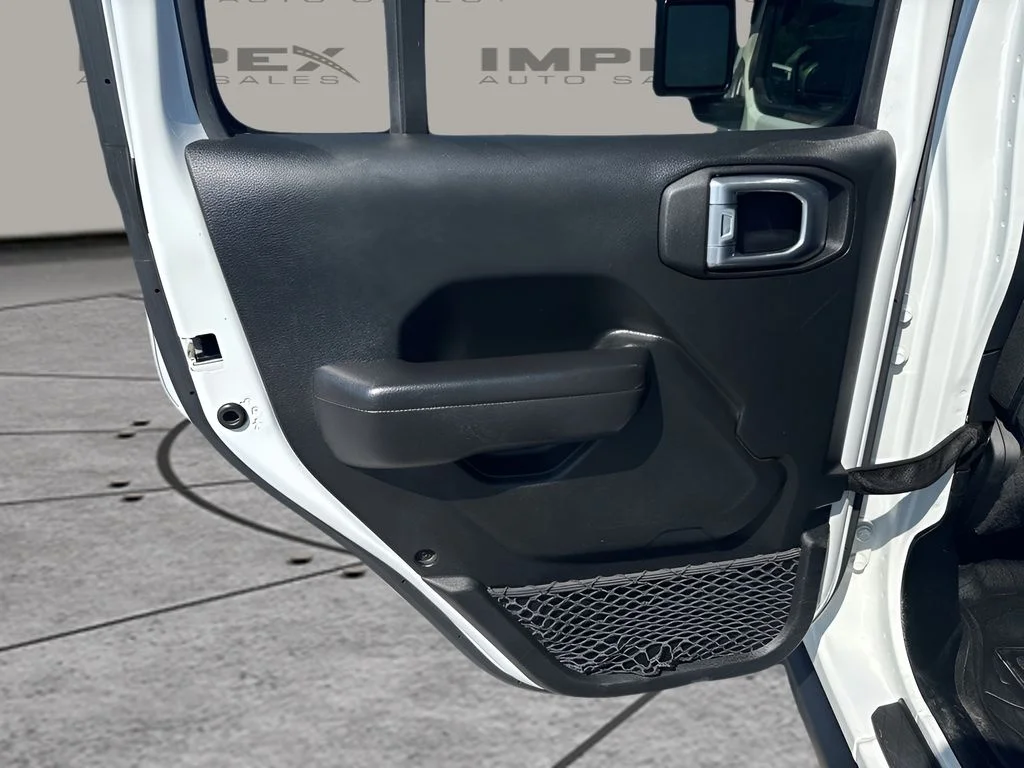 Used 2021 White Jeep Willys image 26