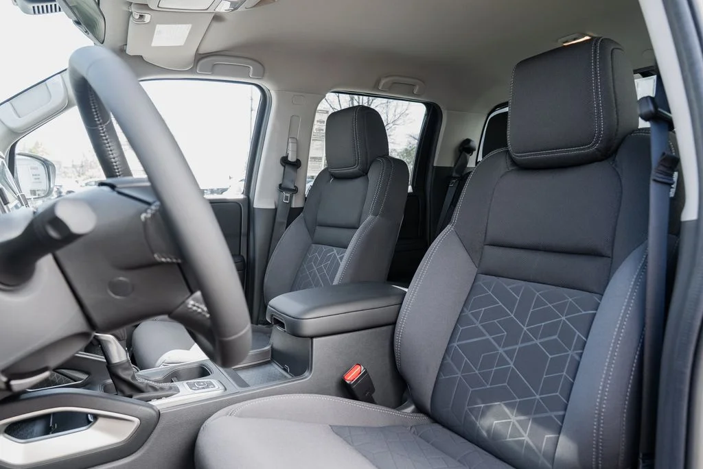 New 2026 Super Black Nissan Crew Cab SV image 22