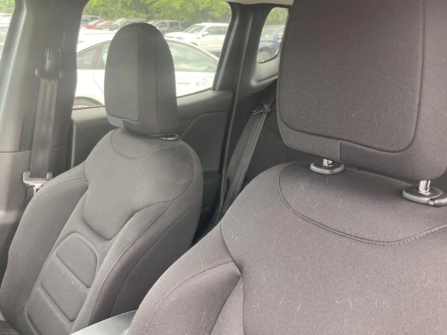 Used 2022 Gy Jeep Latitude image 14