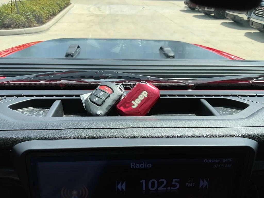 Used 2019 Red Jeep Unlimited Sport S image 33