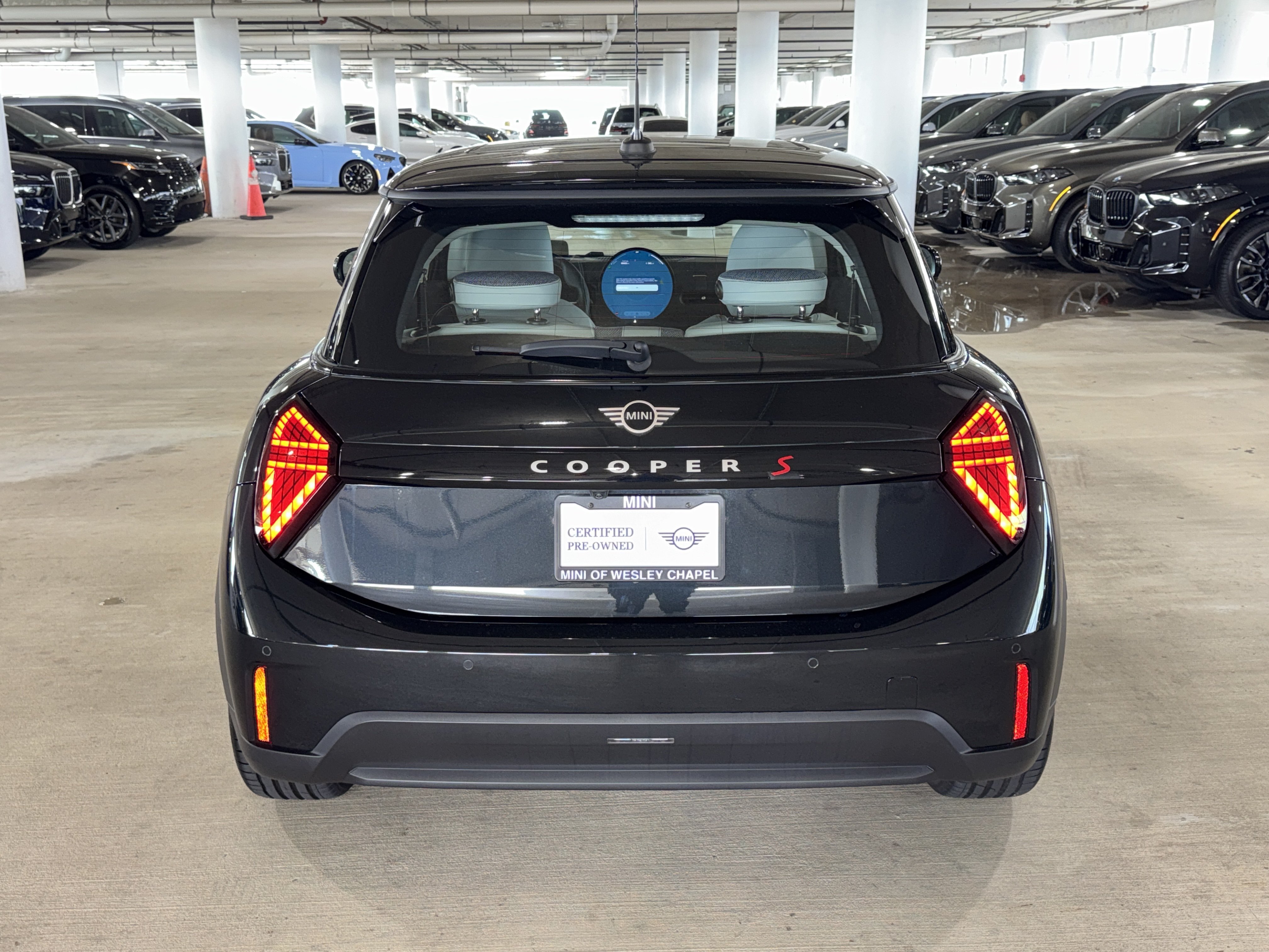 Certified Used 2025 Midnight Black MINI Signature Plus image 7