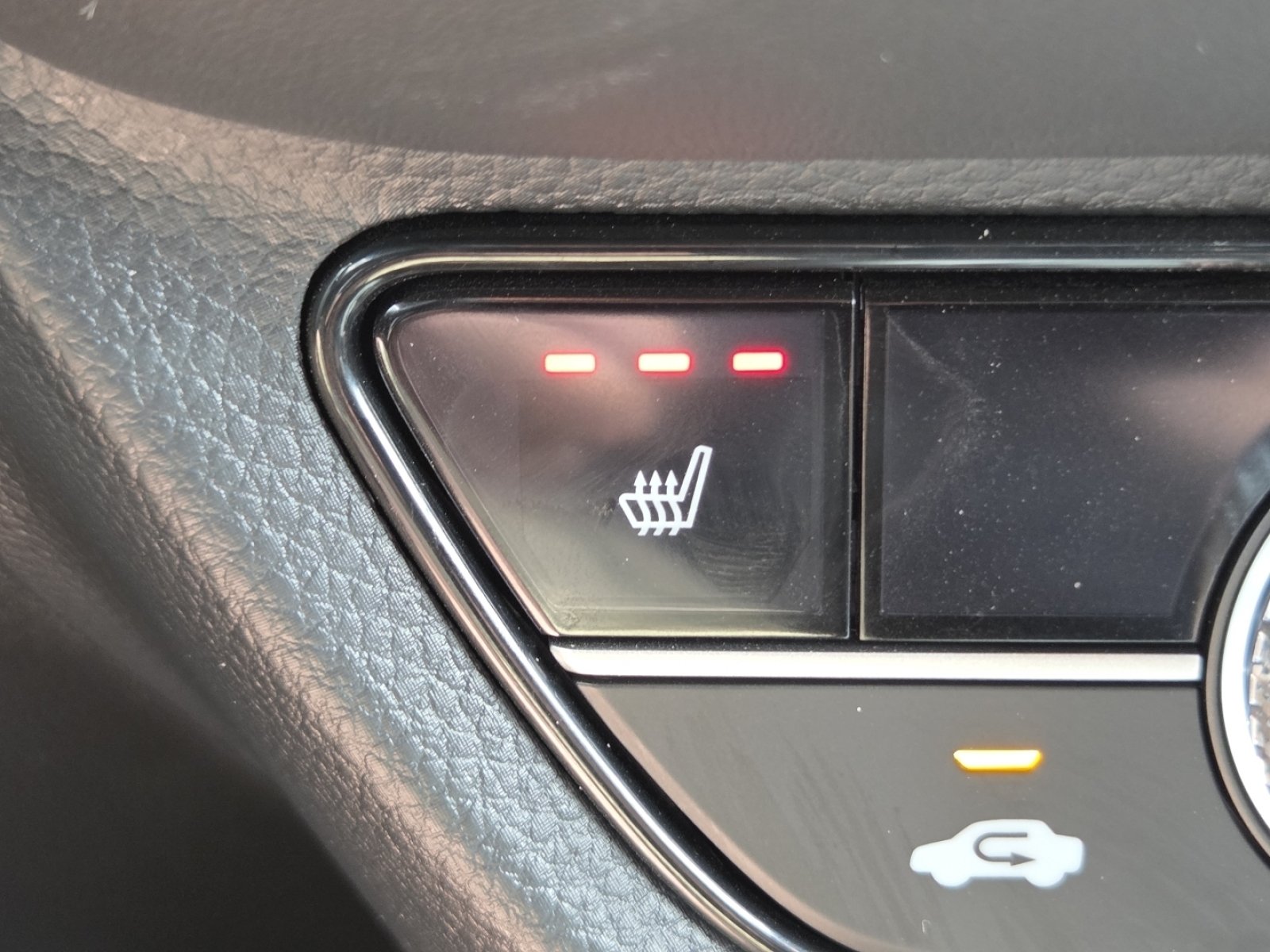 2025 Honda HR-V EX-L - Photo 6