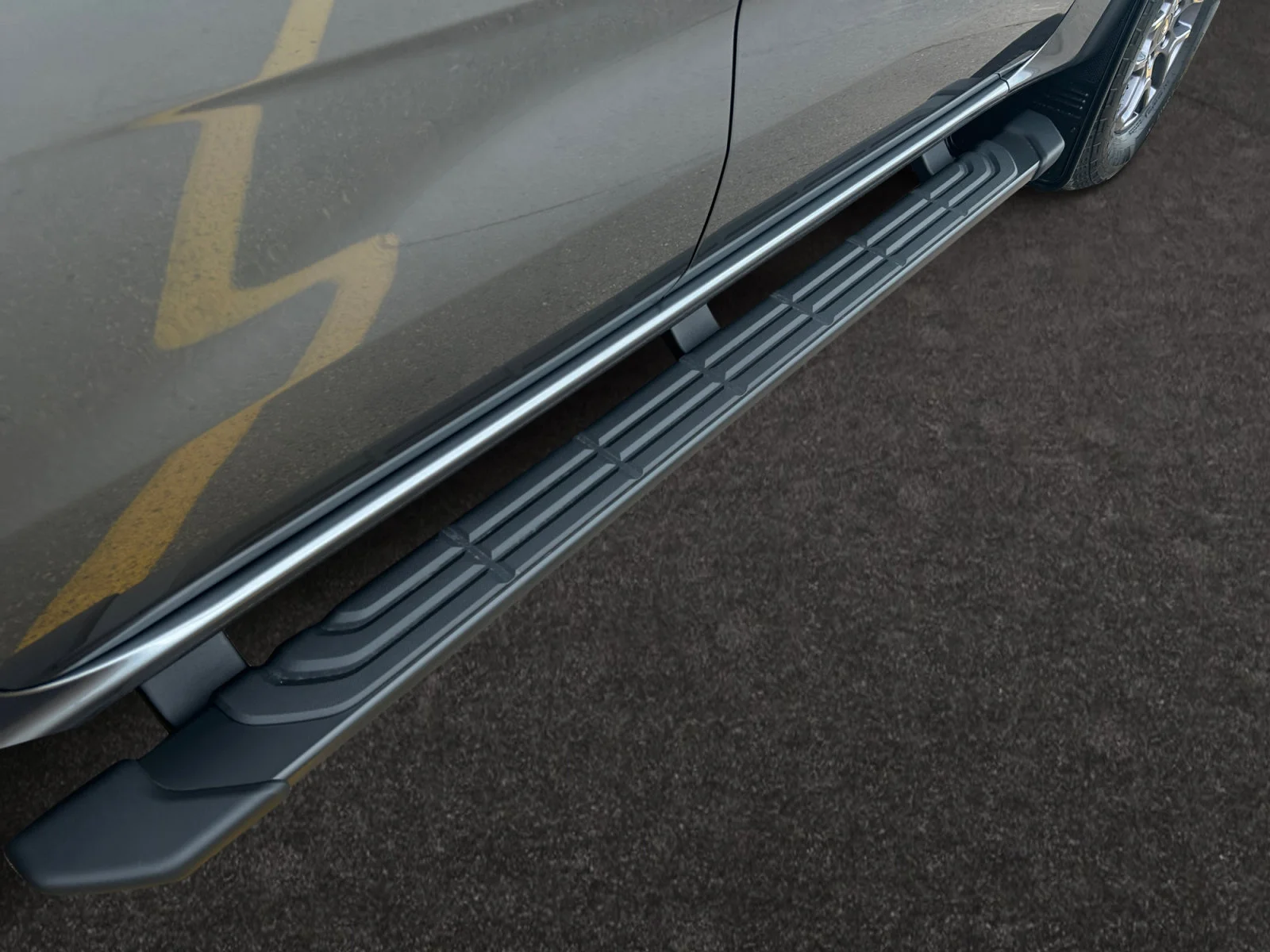 New 2026 Carbonized Grey Metallic Ford XLT image 11