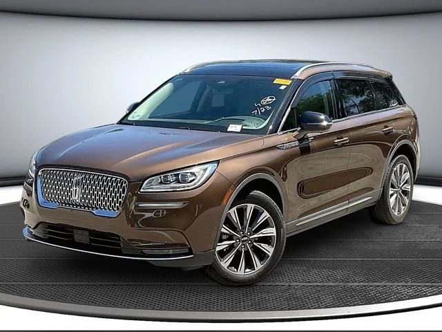 Used 2022 Brown Lincoln Reserve image 1