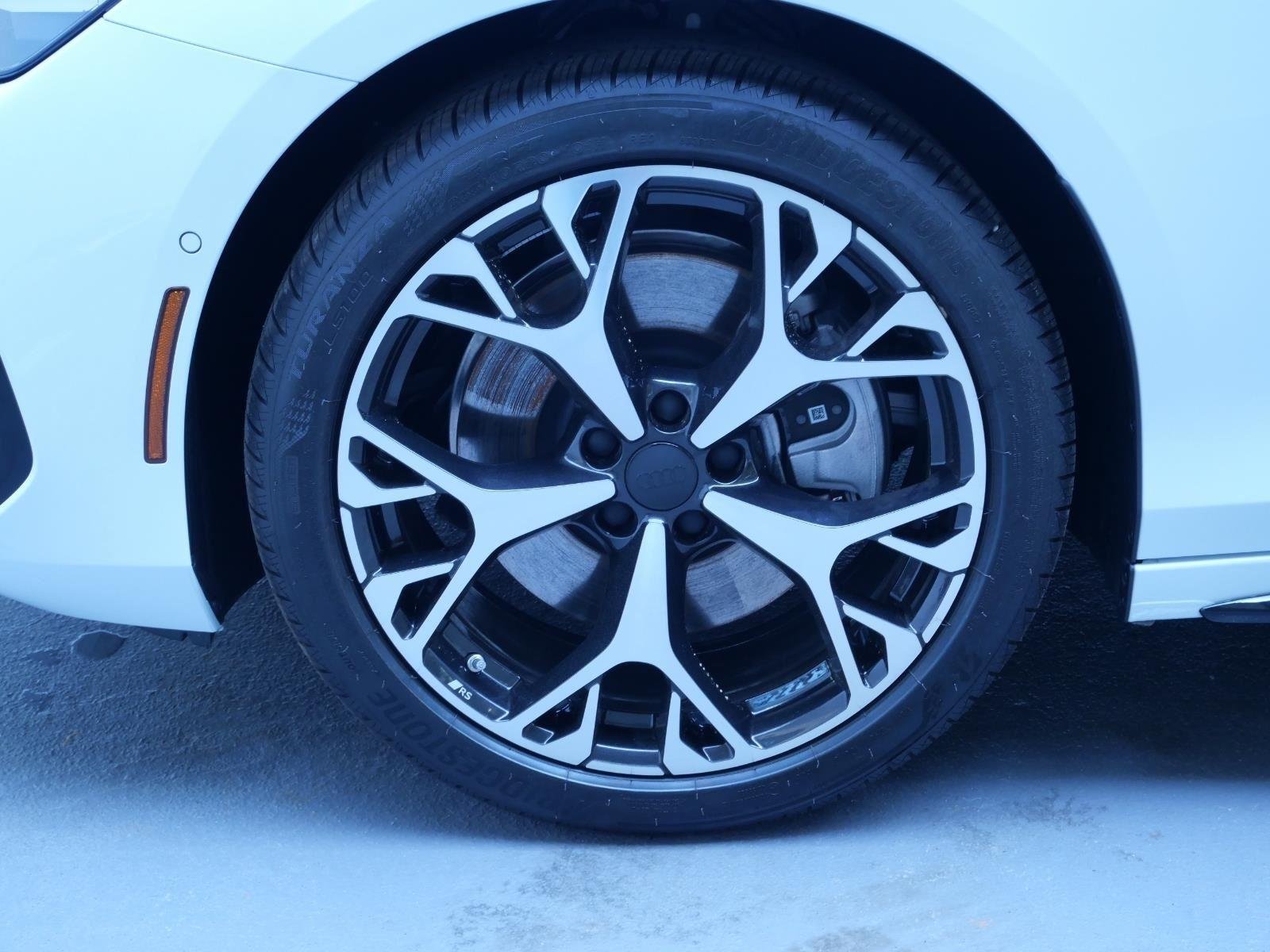 New 2026 Glacier White Metallic Audi Premium Plus image 15