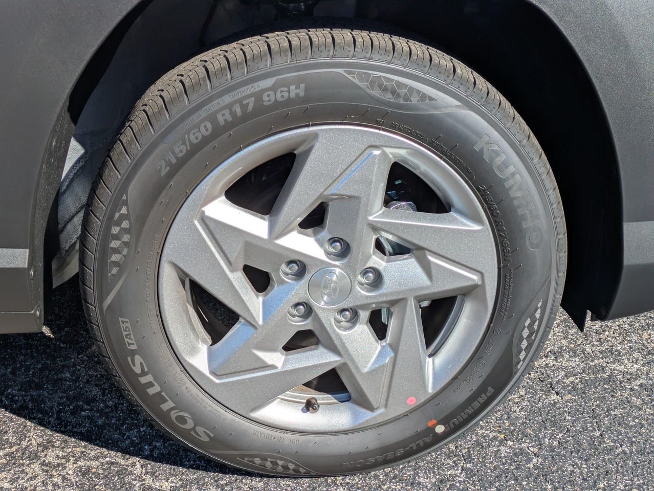 New 2027 Atlas White Hyundai SE FWD image 11