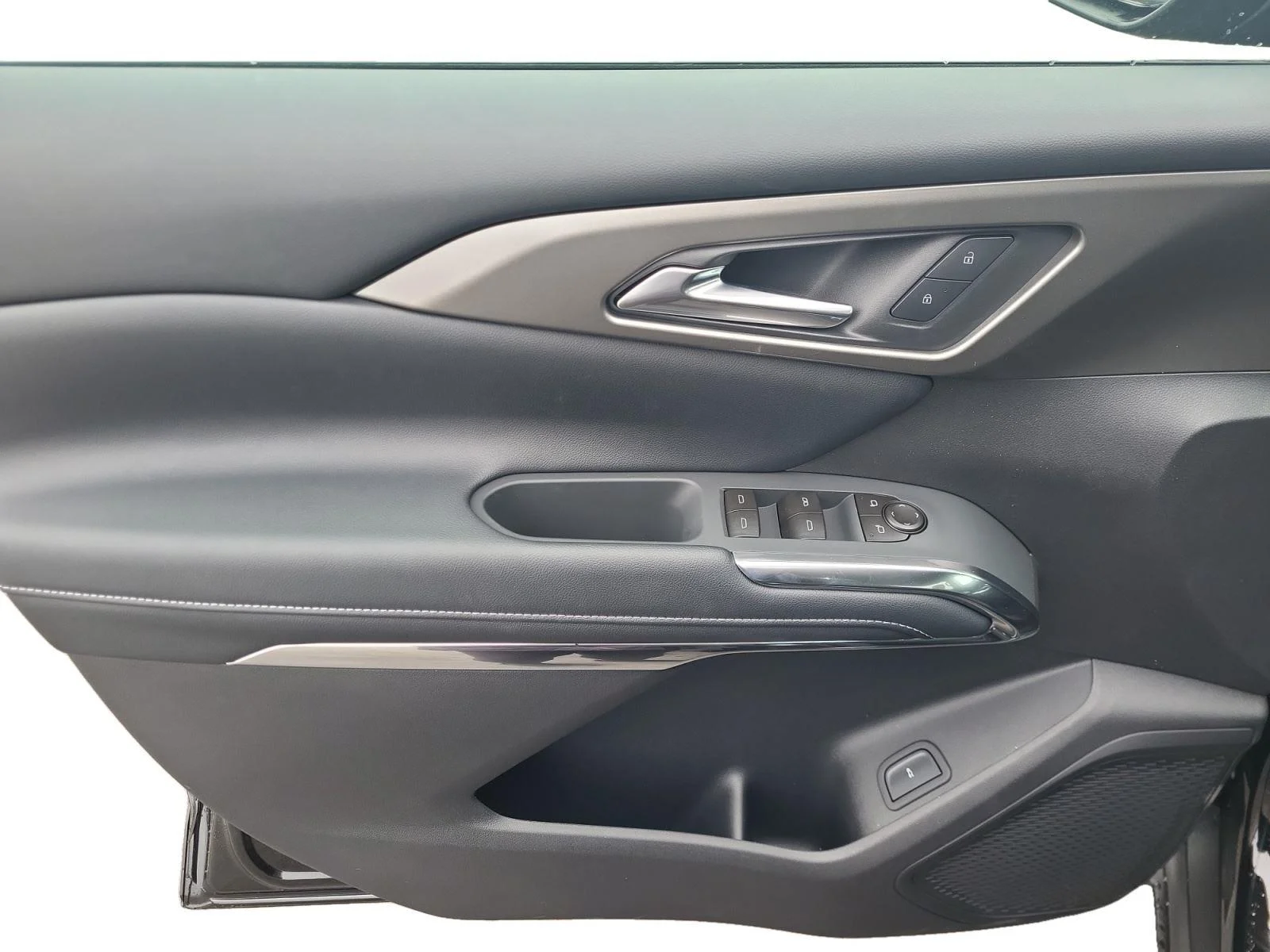 2026 Chevrolet Traverse LT - Photo 9