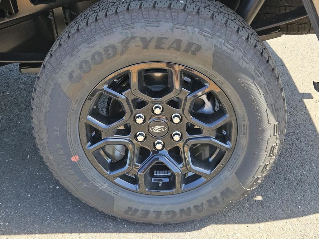 New 2026 Carbonized Gray Metallic Ford XLT image 44