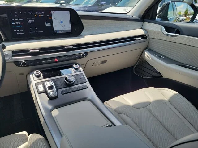 Used 2024 White Hyundai Calligraphy image 12