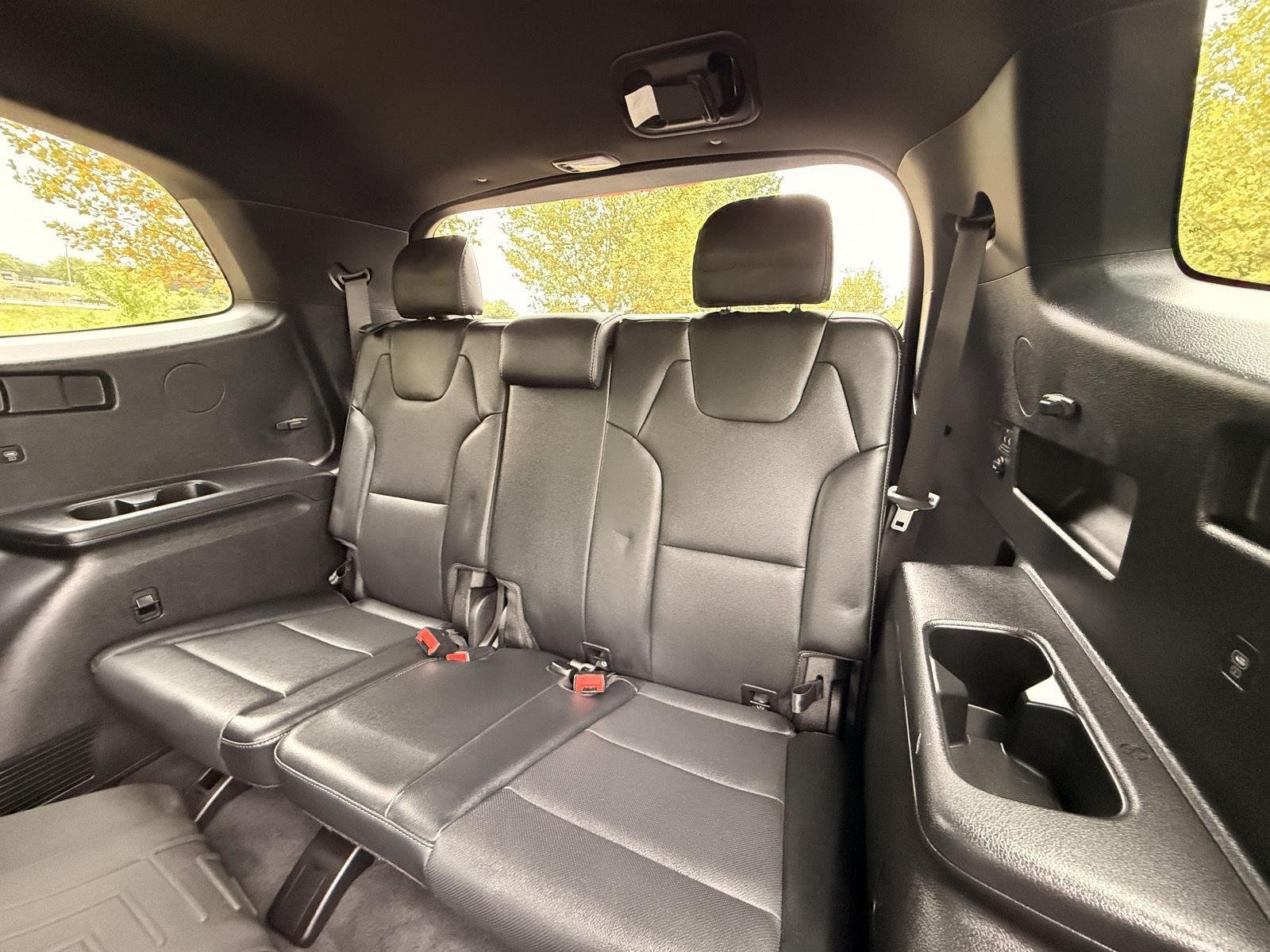 Used 2024 Dawning Red Kia EX X-Line image 18