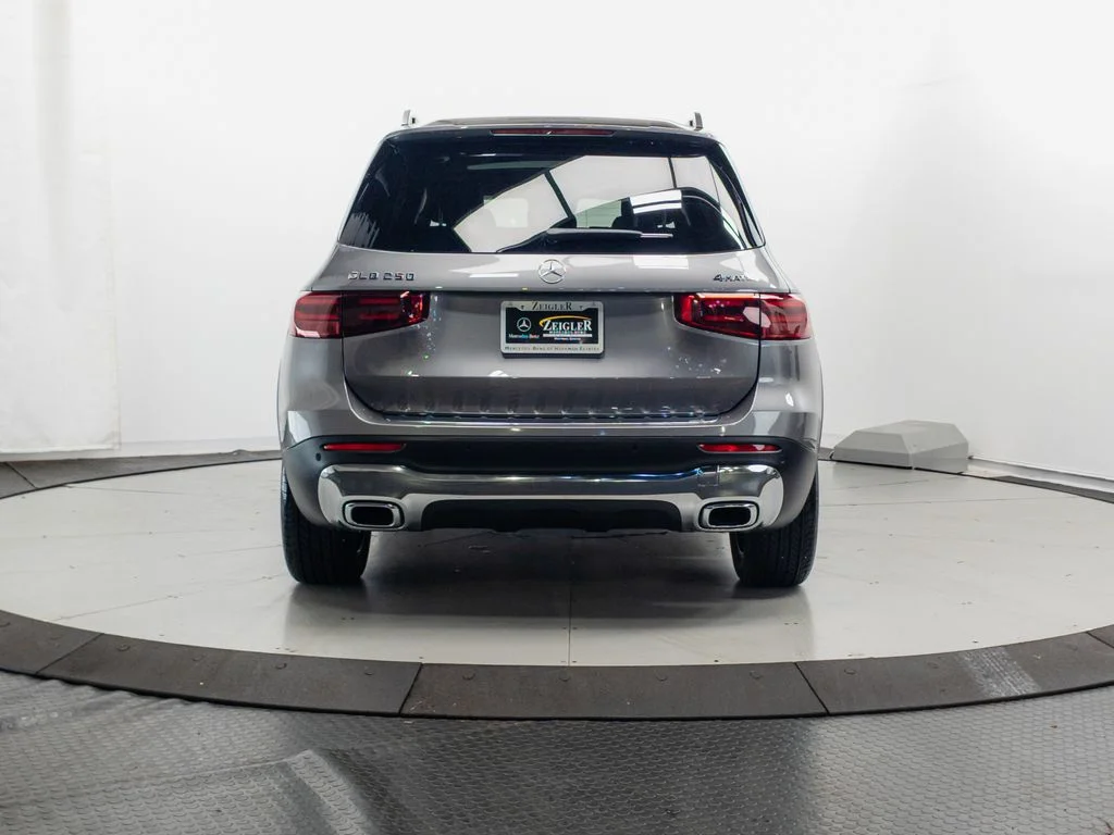 Certified Used 2026  Mercedes-Benz GLB 250 image 28