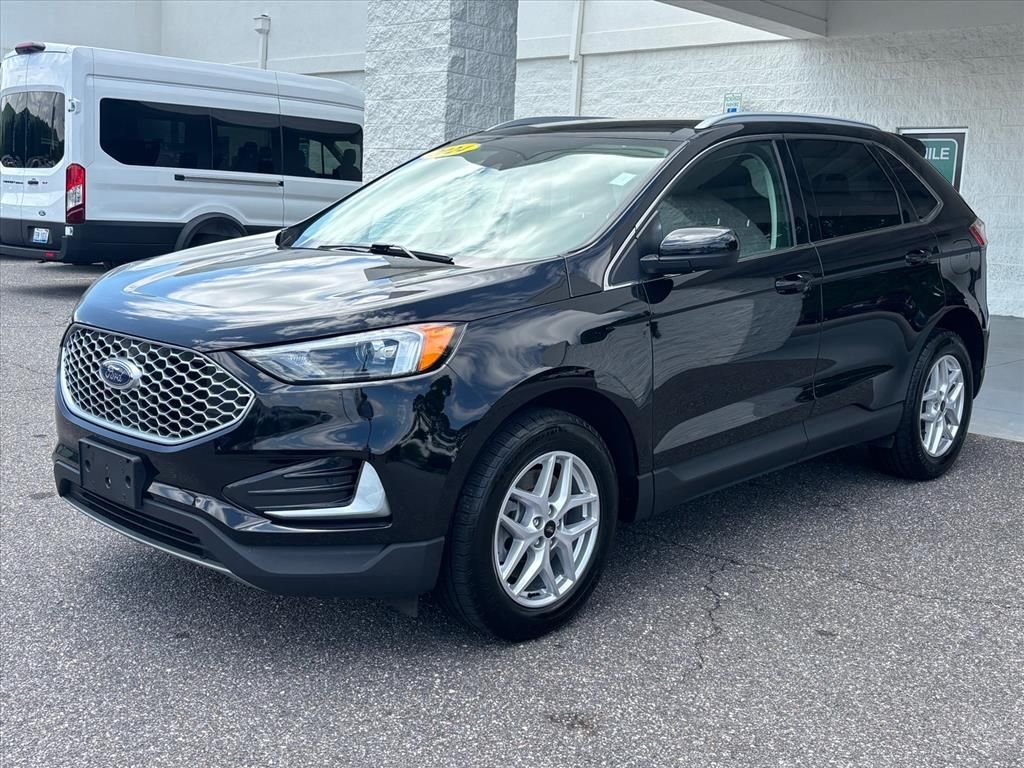 Used 2024 Black Metallic Ford SEL image 22