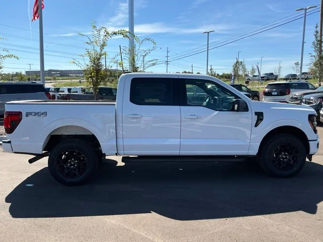 New 2026 Oxford White Ford XLT image 11