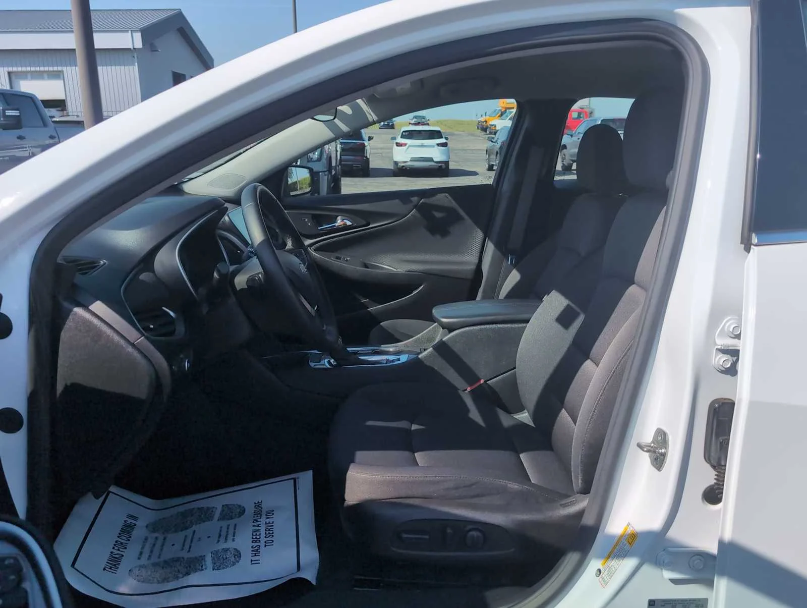 Used 2024 Summit White Chevrolet 1LT image 18