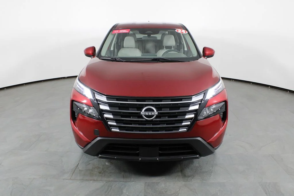2024 Nissan Rogue SV - Photo 13