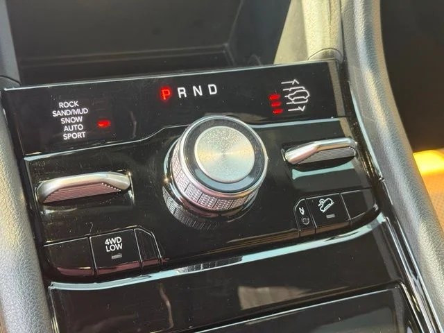 Used 2025 Red Jeep Summit image 34