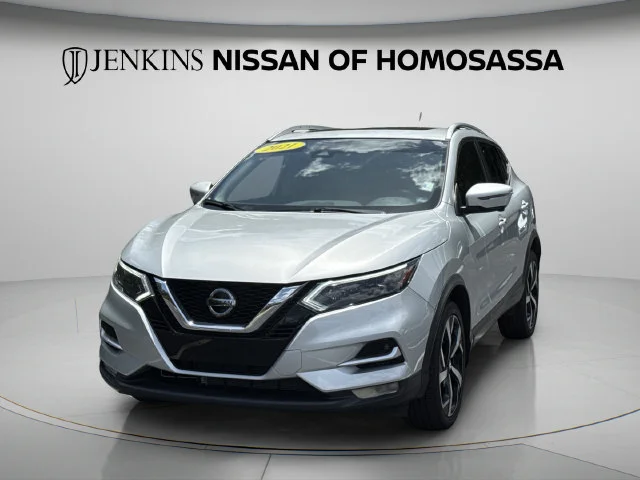 Used 2021 Silver Nissan SL image 15