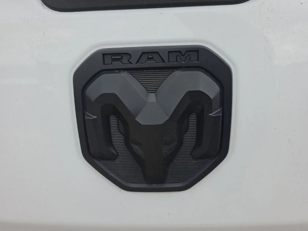 Used 2023 White Ram Big Horn/Lone Star image 24