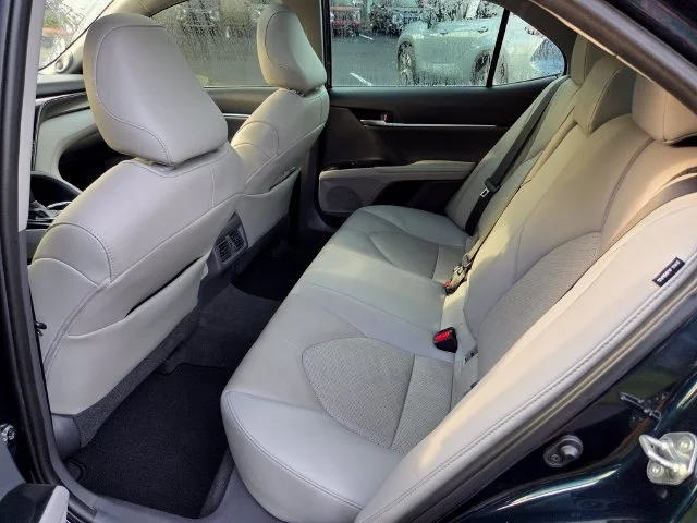 Used 2020 Blue Toyota XSE V6 image 9