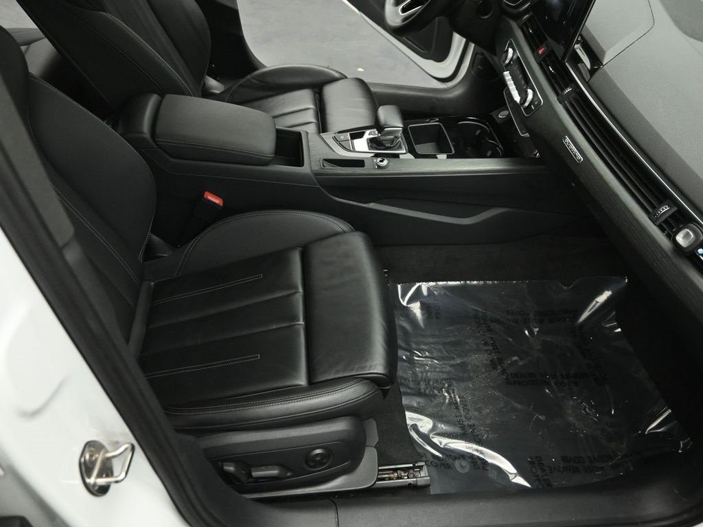 2020 AUDI A4 - Image 26