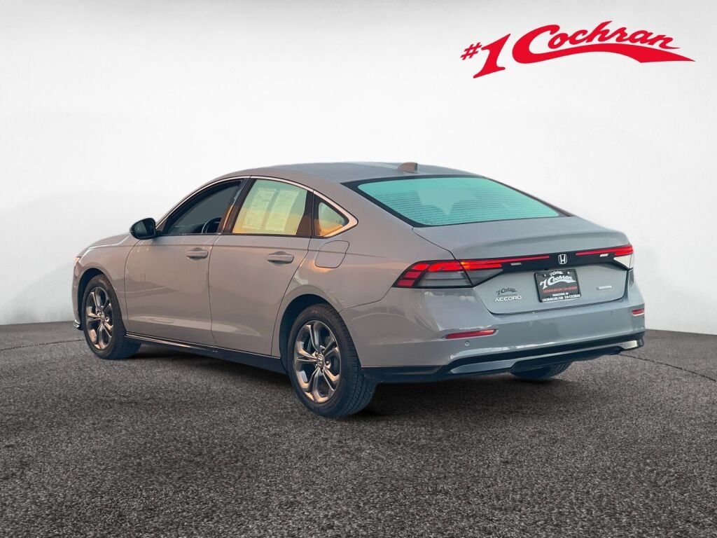 Used 2024 Urban Gray Pearl Honda EX-L image 23