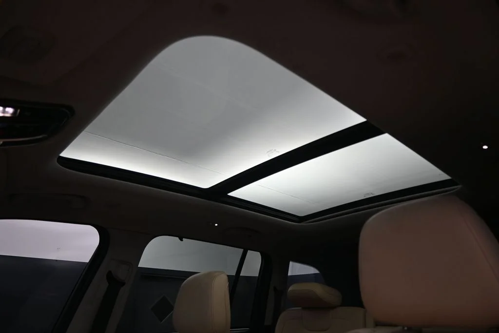 Used 2023 Black Jeep Summit image 13