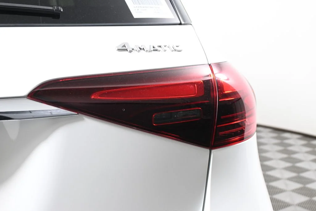 Used 2026 White Mercedes-Benz GLE 450 image 13