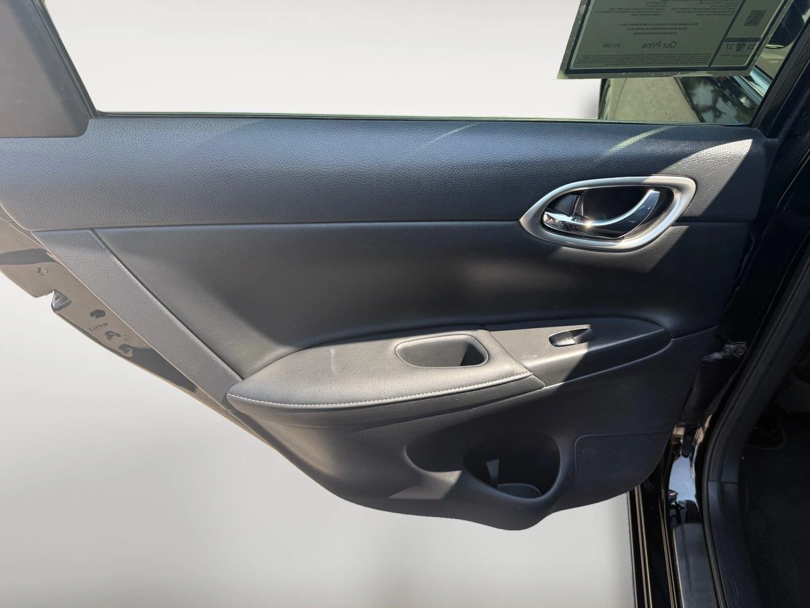 Used 2018 Super Black Nissan SL image 20