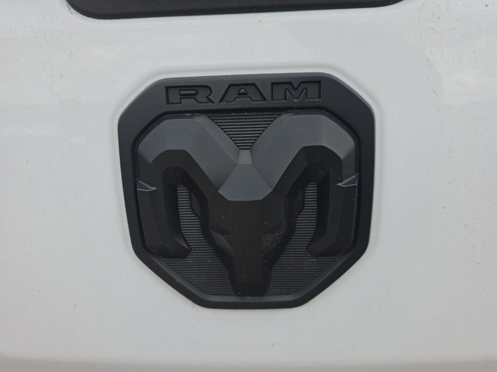 Used 2023 White Ram Big Horn/Lone Star image 24