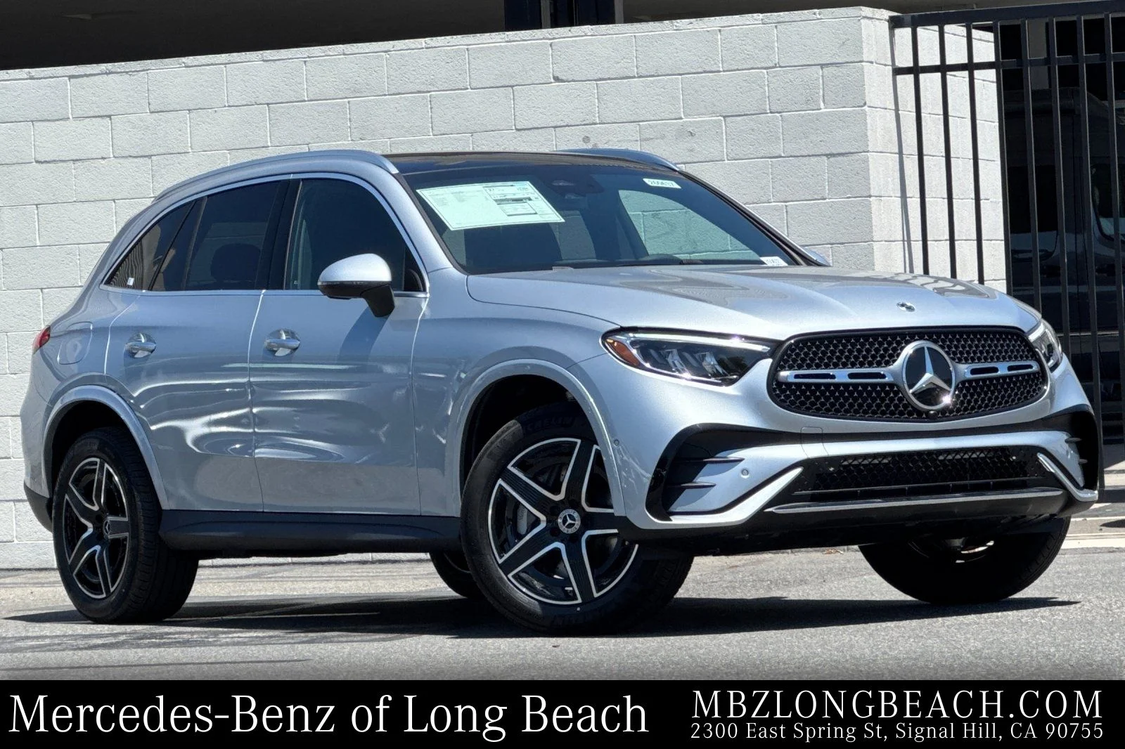 2026 Mercedes-Benz GLC GLC 300's photo