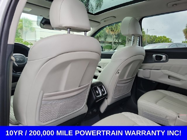 Used 2021 White Kia SX-Prestige image 25